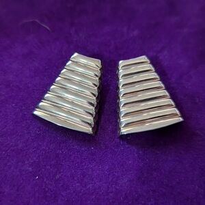 Vintage 80s Jewelry Steps Clip-On Earrings